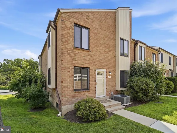 6701 Hilltop Dr #232, Brookhaven, PA 19015