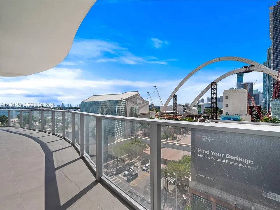 1400 Biscayne Blvd #701