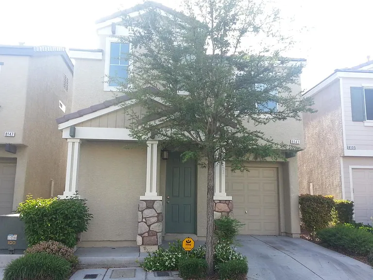 8141 Golden Flowers St — Photo 3