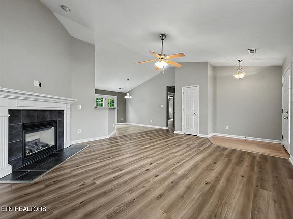 5th image of 5926 Gray Gables Dr
