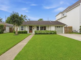 2207 Saxon Dr, Houston, TX 77018