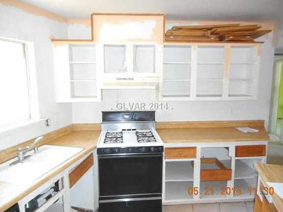5th image of 4540 Silver Peak St
