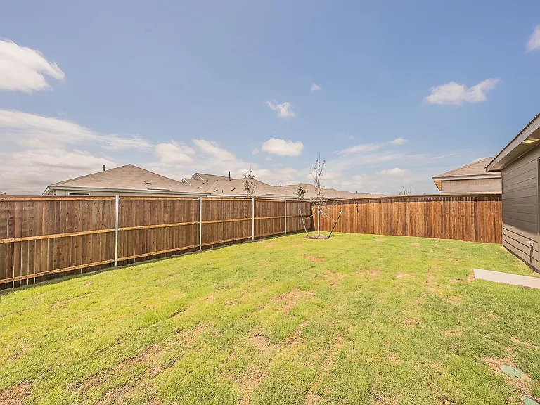 2105 Jesse James Ln — Photo 27
