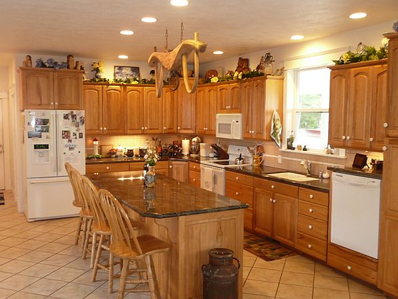 4th image of 3224 W Eagles Nest Ln