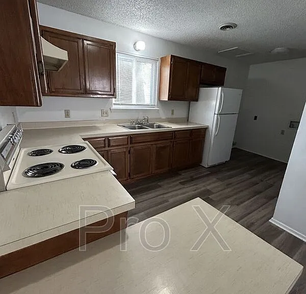 1108 S Joplin St #B — Photo 3