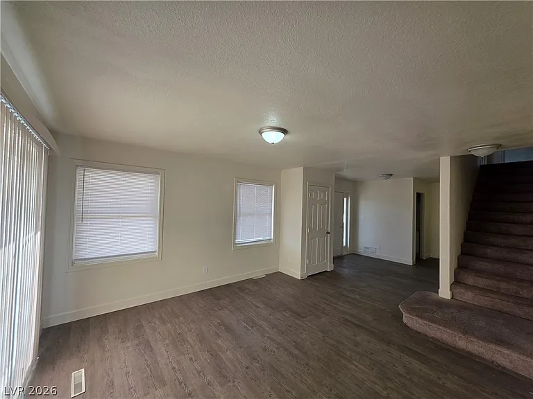 1590 Mustang Dr — Photo 58