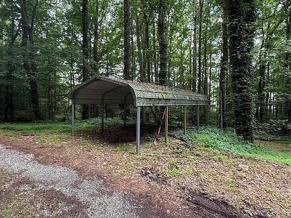 4th image of 1862 Forrest Rd