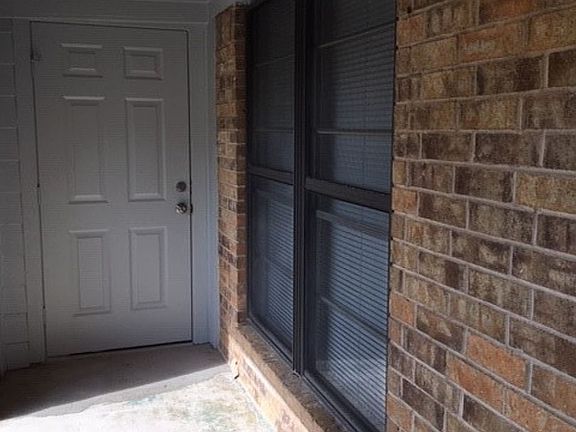 2nd image of 2406 Acron Dr