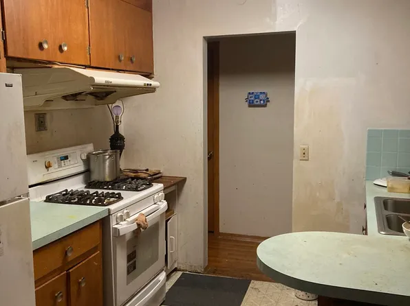 9330 10th Ave S, Bloomington, MN 55420