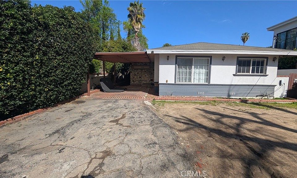 1st image of 13319 Magnolia Blvd