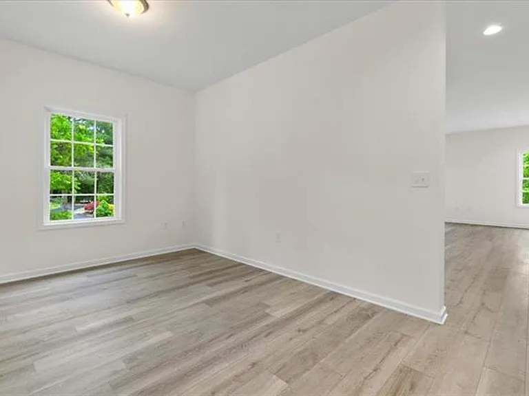 224 Bishop Rd — Photo 4
