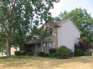 11022 Lone Eagle Ct, Fort Wayne, IN 46845