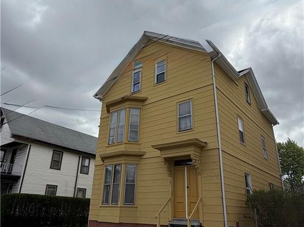 70 Whittier Ave, Providence, RI 02909