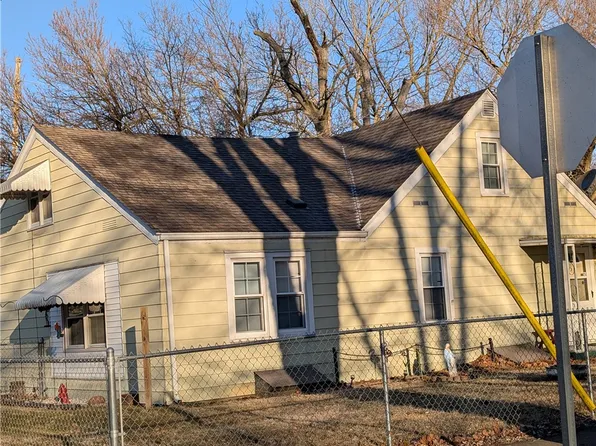 504 W King St, Decatur, IL 62522
