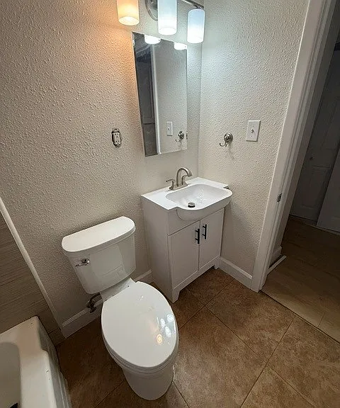 1977 S Josephine St #102 — Photo 8