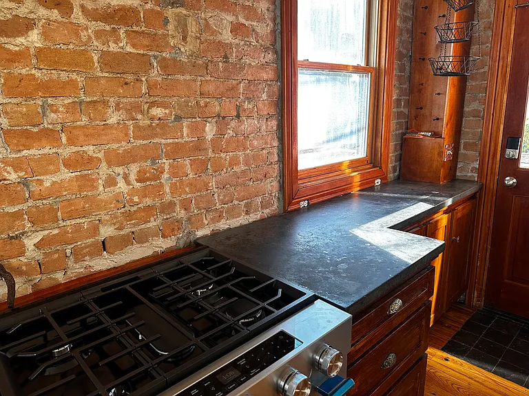 309 N Almond St — Photo 37