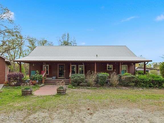 5th image of 449 Montrose Road