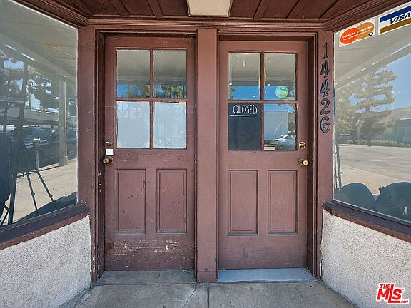 3rd image of 14426 Friar St