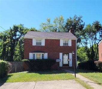 1227 Circle Dr, Pittsburgh, PA, 15221