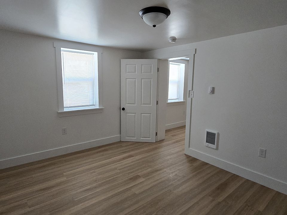 2nd image of 808 Woodmont Blvd #A
