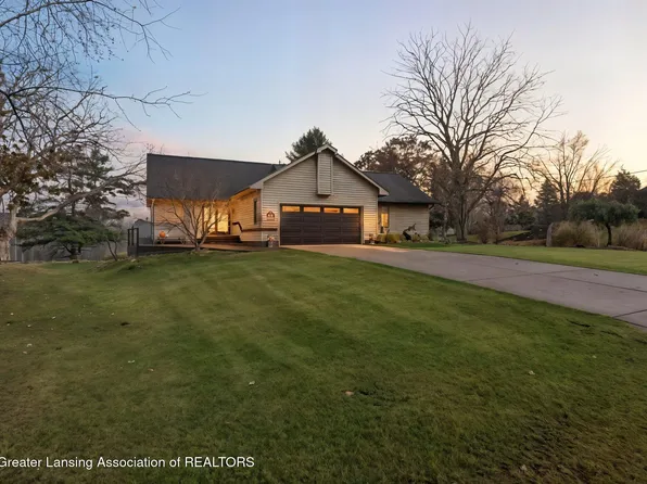 4.5 Locust Ln, Lansing, MI 48911