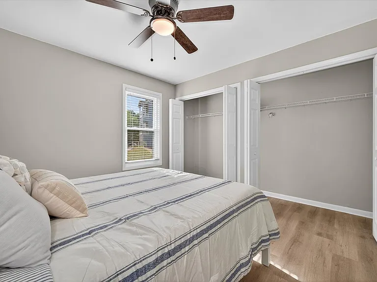The Grove Apartments — Photo 20
