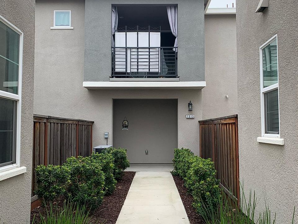 1st image of 1513 Marina Dr