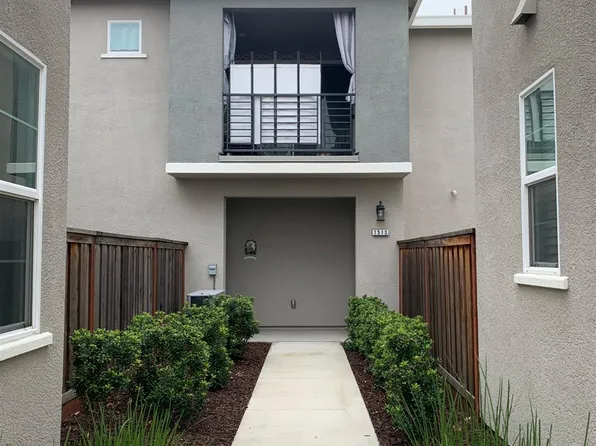 1513 Marina Dr, Lathrop, CA 95330