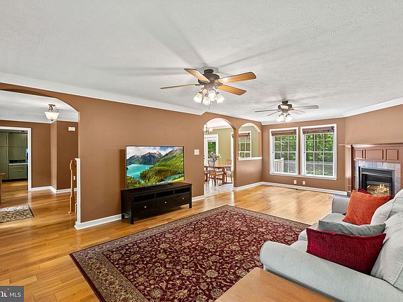 4th image of 42439 Dean Forest Ct