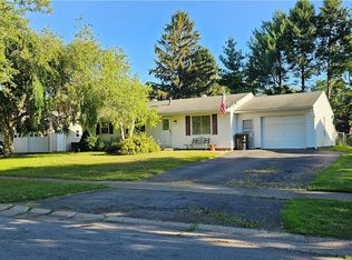 84 Donna Rd, Rochester, NY 14606