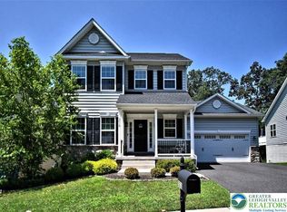 3018 Lynwood Ct, Pennsburg, PA 18073