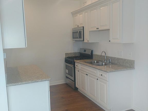 4th image of 13521 Woodruff Ave #915e4c814