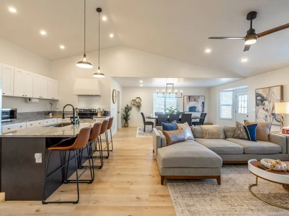 1157 E Sego Lily Dr #Id1460852p, Sandy, UT 84094