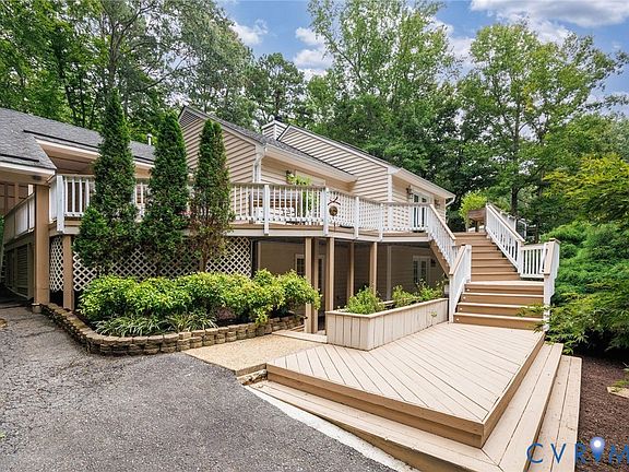 3rd image of 602 Red Maple Dr