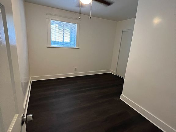 4th image of 1487 N Mountain View Ave