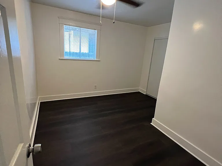 1487 N Mountain View Ave — Photo 4