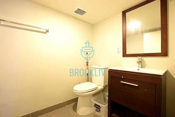 Rented by null | media 28