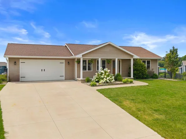 2270 LENSMIRE LANE, Waupaca, WI 54981