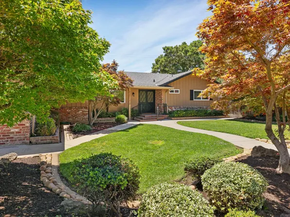 1317 Edgewood Dr, Lodi, CA 95240