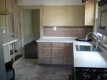4th image of 56 Telford St