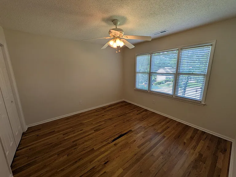 2251 Nettlebrook Dr — Photo 11
