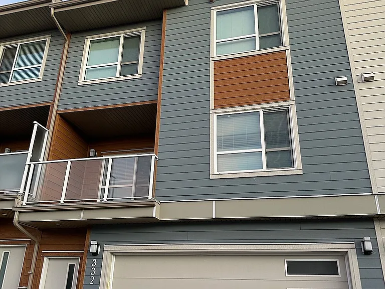 332 Harvest Hills Cmn NE — Photo 1