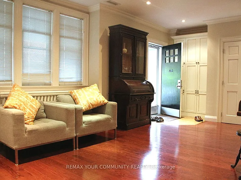 70 Snowdon Ave — Photo 5