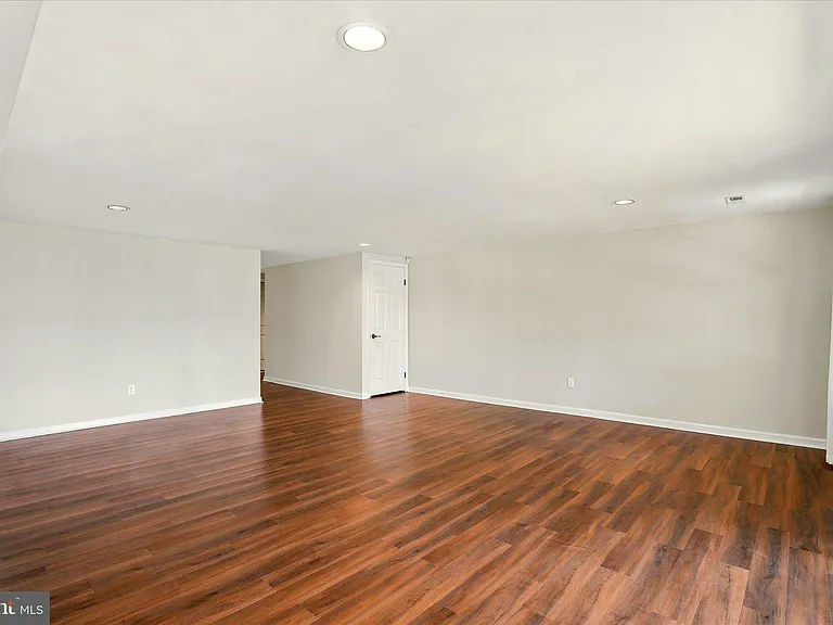 706 Andover Ct — Photo 28