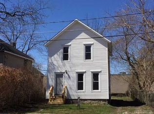 8 Masse Pl, Batavia, NY 14020
