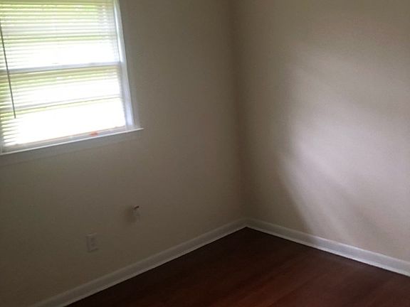 5th image of 186 Horseshoe Cir