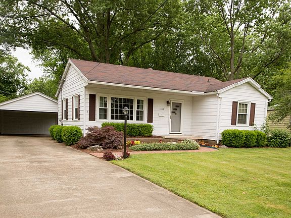 2nd image of 1009 N Alvord Blvd