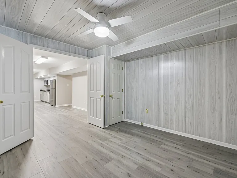 8647 Water Fall Dr — Photo 14
