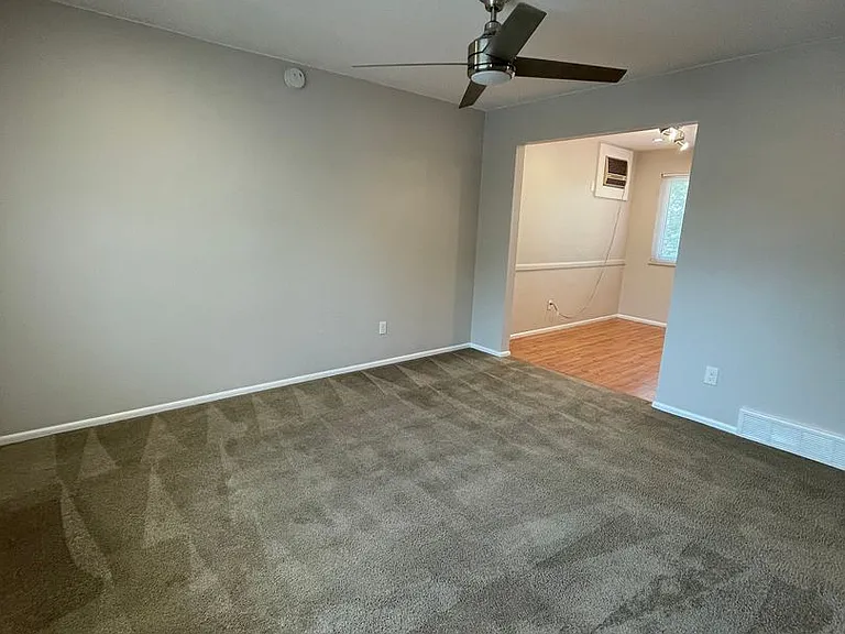 9131 W 90th Pl — Photo 5