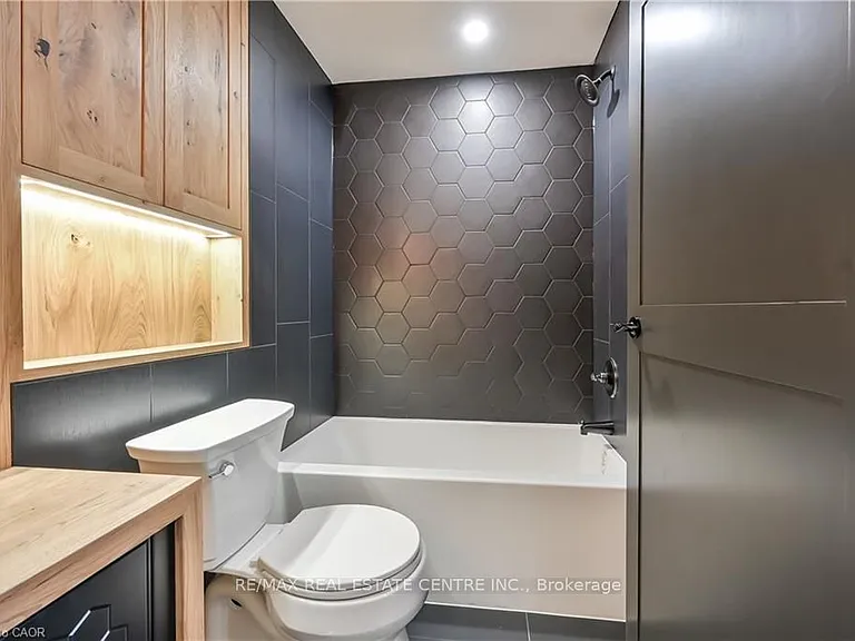 43 Mahony Ave #3 — Photo 18